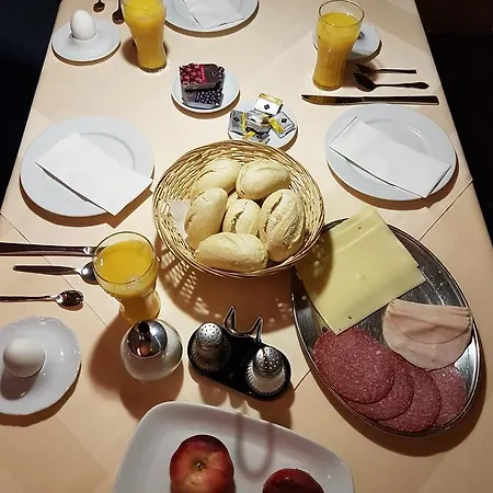 拉丰塔纳酒店