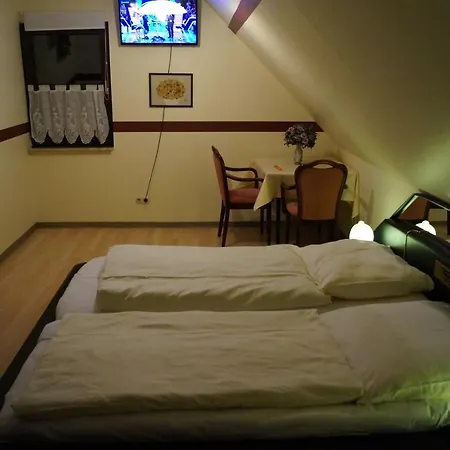 La Fontana Hotell *